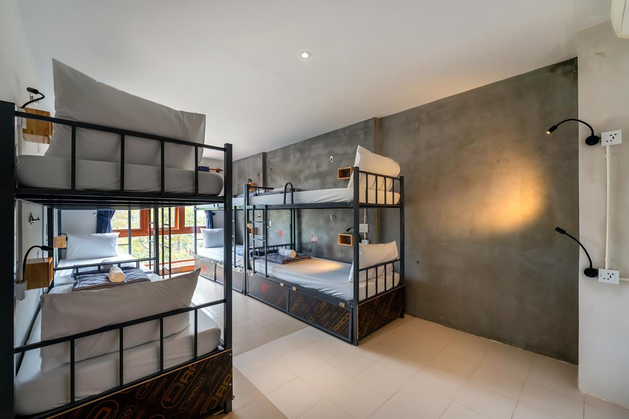 Harmony Old Town Hostel And Pool Bar 호이안 외부 사진