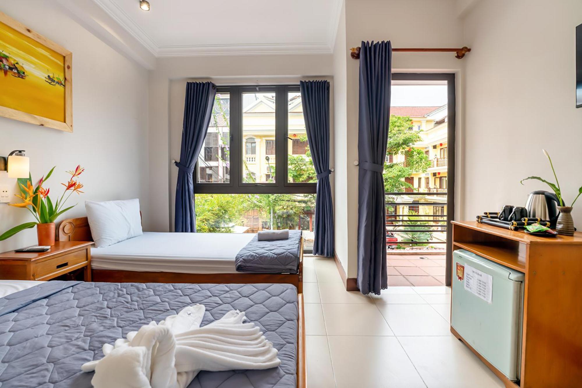 Harmony Old Town Hostel And Pool Bar 호이안 외부 사진