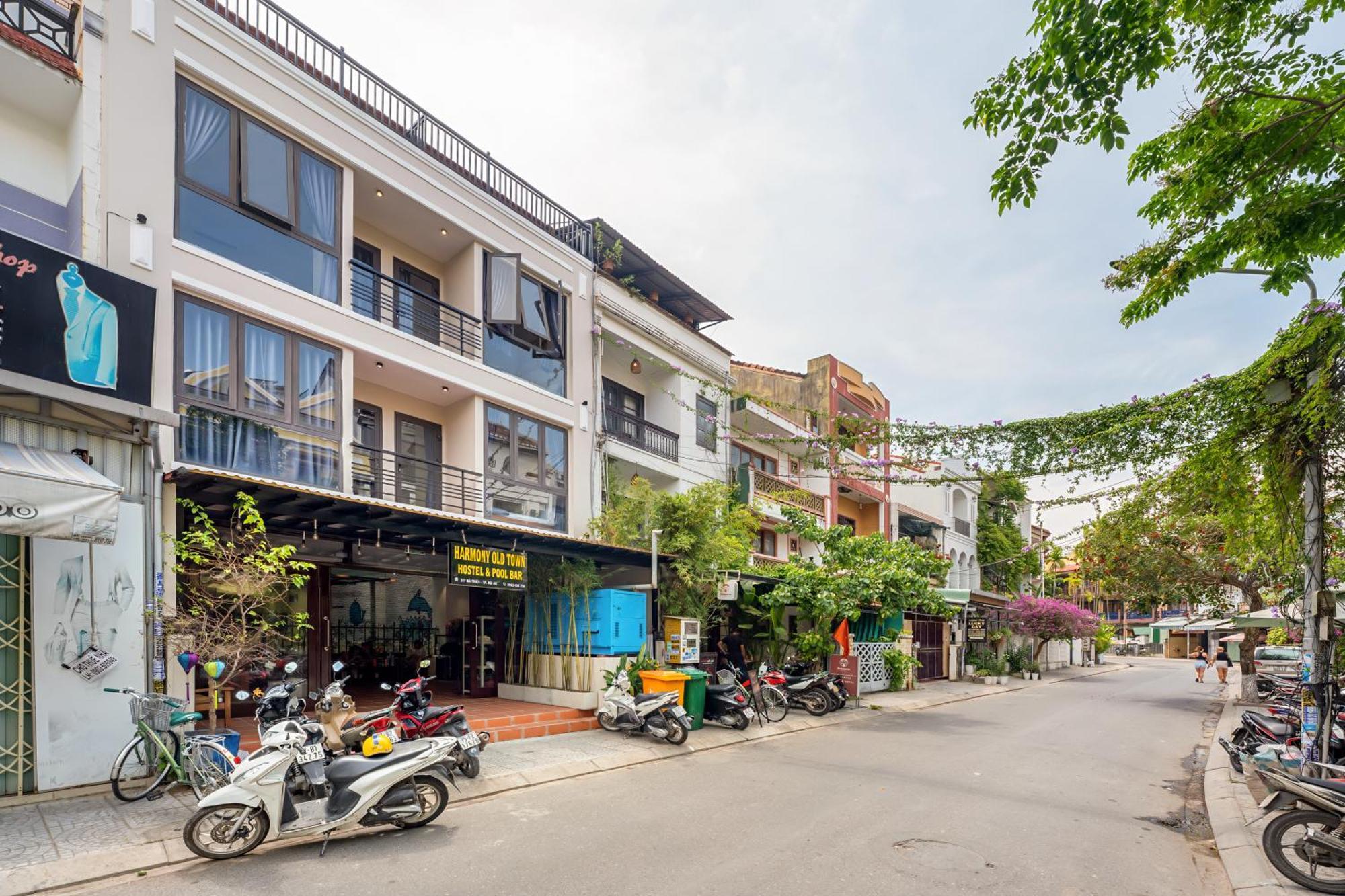 Harmony Old Town Hostel And Pool Bar 호이안 외부 사진