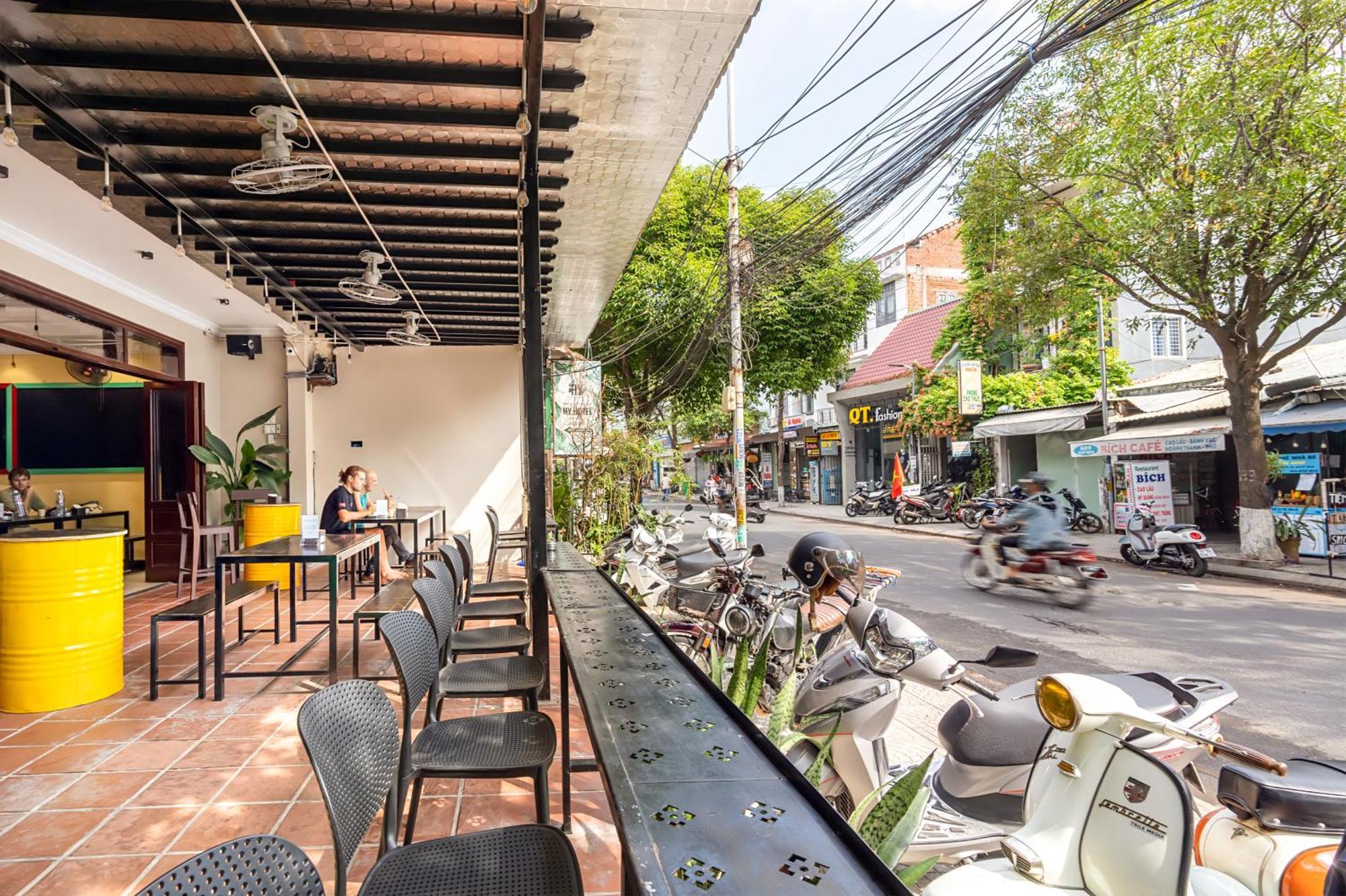 Harmony Old Town Hostel And Pool Bar 호이안 외부 사진